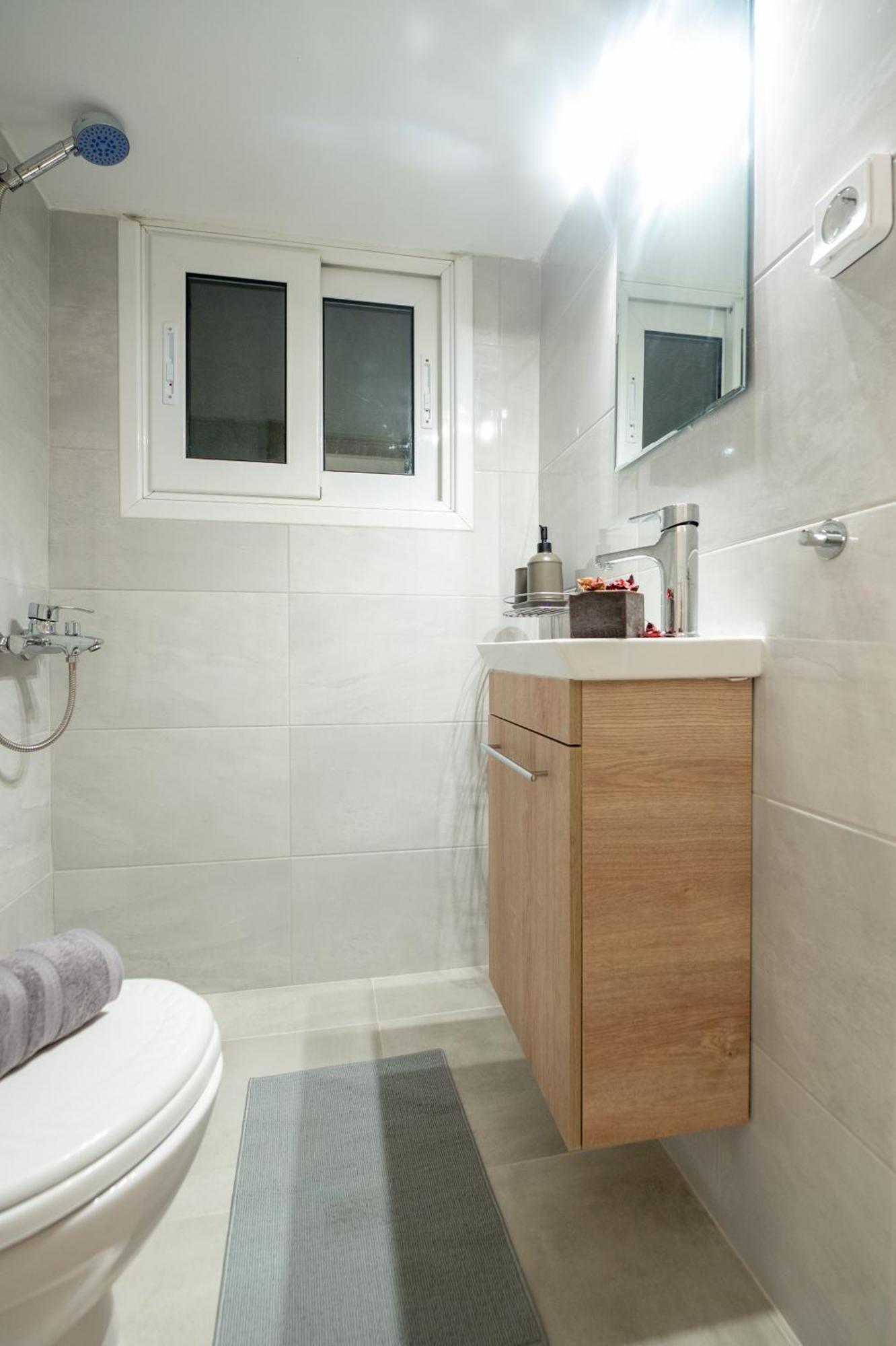 Minimalistic! Apartment Athens Ngoại thất bức ảnh